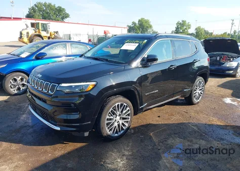 2022 Jeep Compass Limited 4X4 из США, поврежденный, VIN 3C4NJDCB8NT118203